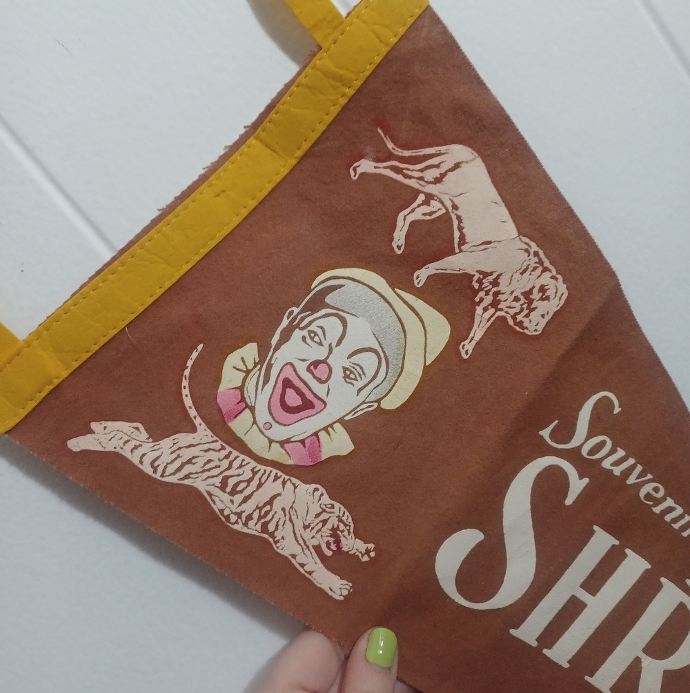 Shrine Circus Pendent - Picture 3 of 6